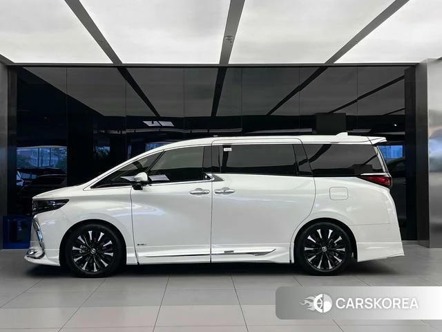 Toyota Elfa id 4335121 из Китая 8