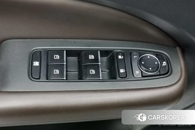 GAC Trumpchi Trumpchi M6 id 4210313 из Китая 8