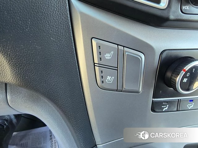 Hyundai The New Grand Starex id 4285590 из Кореи 8