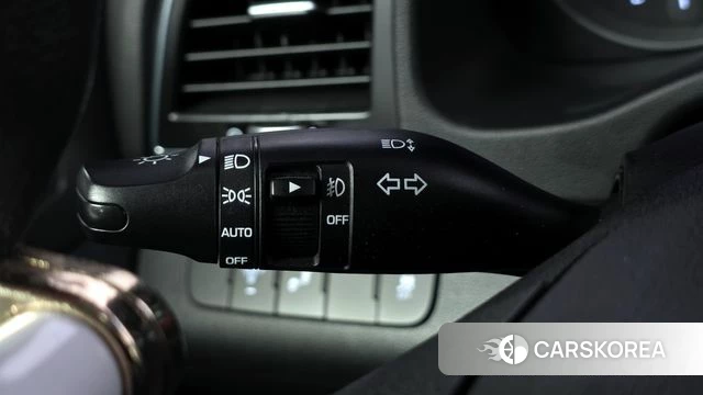 Hyundai Avante AD id 3834949 из Кореи 8