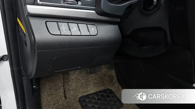 Hyundai Avante AD id 3386149 из Кореи 8