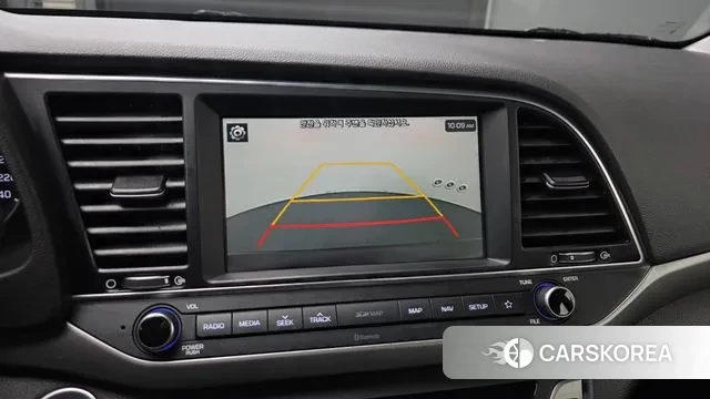 Hyundai Avante AD id 3403259 из Кореи 8