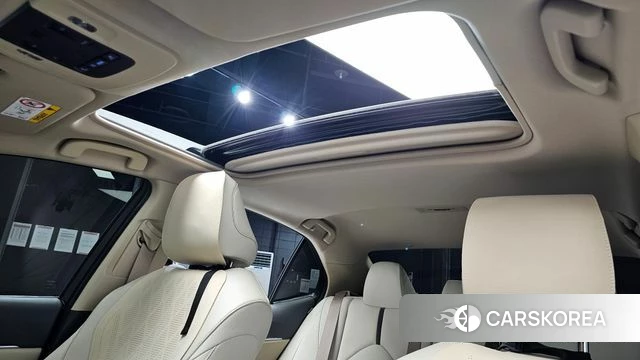 Toyota Camry (XV70) id 4432853 из Кореи 8