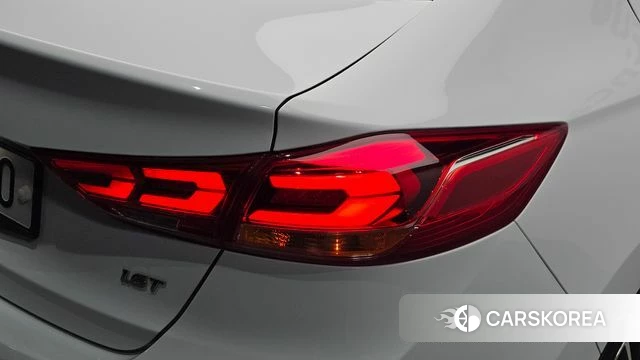 Hyundai Avante AD id 4568624 из Кореи 8