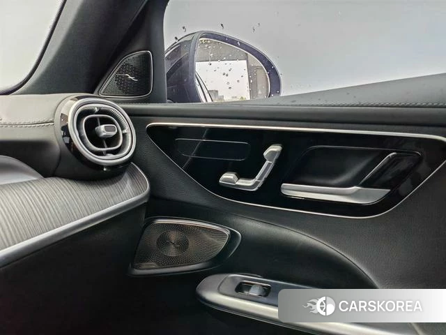 Mercedes-Benz Class C id 4297491 из Китая 8