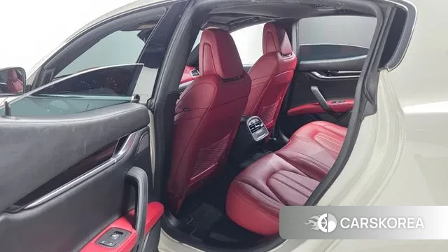 Maserati Ghibli id 2995506 из Кореи 8