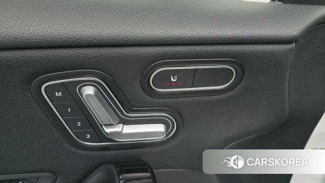 Mercedes-Benz A-Class W177 id 4196564 из Кореи 8