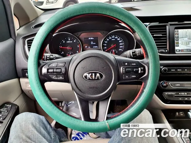 Kia The New Carnival id 2491604 из Кореи 8