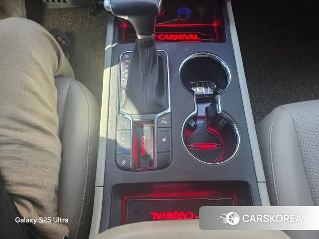 Kia The New Carnival id 3248835 из Кореи 8