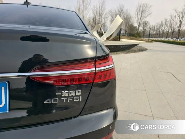 Audi A6L id 4263911 из Китая 8