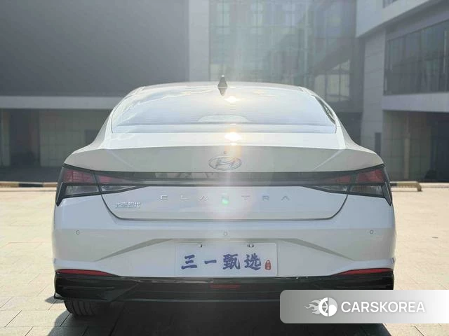Hyundai Elantra id 4262054 из Китая 8