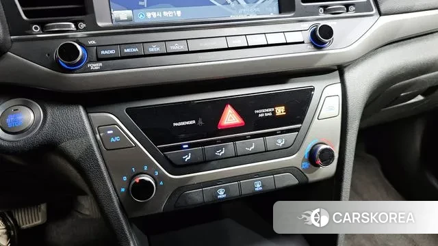 Hyundai Avante AD id 3145161 из Кореи 8