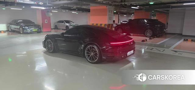Porsche 911(992) id 4384175 из Кореи 8