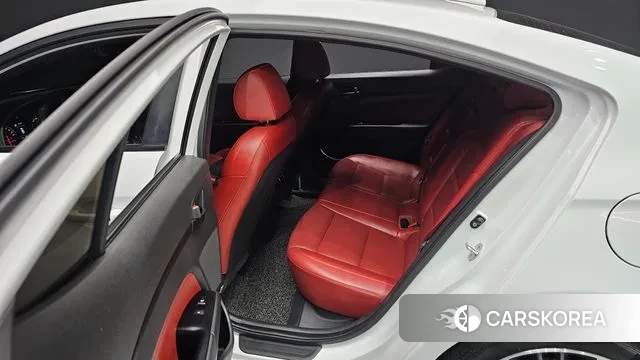 Hyundai Avante AD id 2966793 из Кореи 8