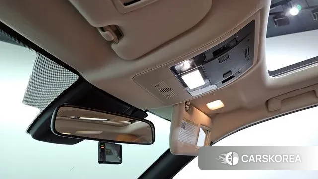 Lexus UX250h id 3055372 из Кореи 8