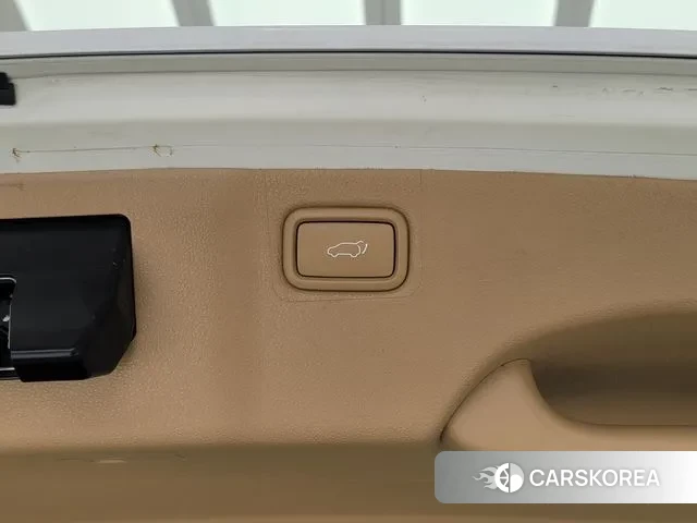 Kia The New Carnival id 2457731 из Кореи 8