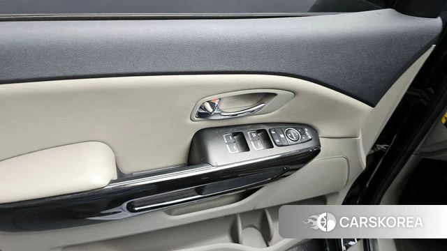 Kia The New Carnival id 3844804 из Кореи 8