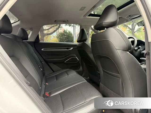 Geely Automobile Emgrand id 4241383 из Китая 8