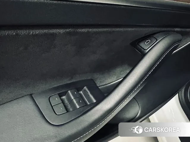 Tesla Model 3 id 3472997 из Кореи 8