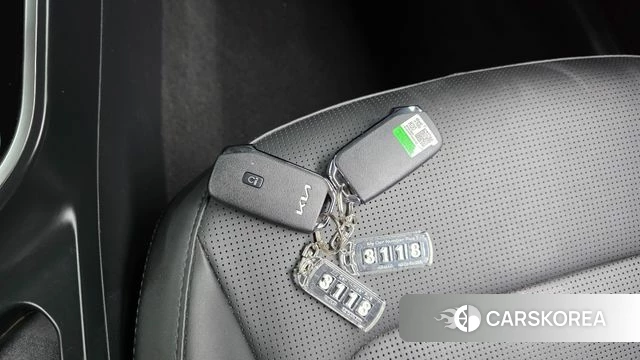 Kia Di Ol Nu Niro id 4707165 из Кореи 8