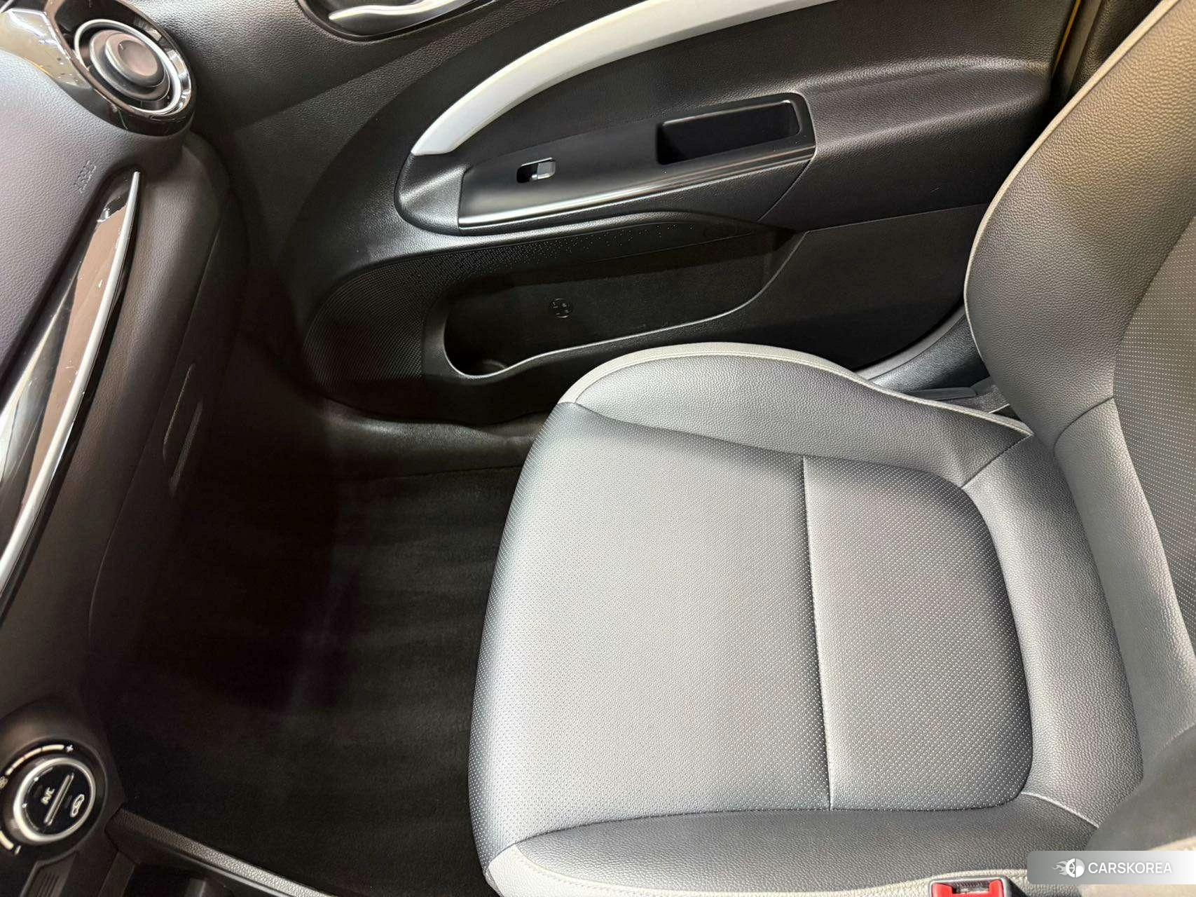 Kia Yi Ran id 4473662 из Китая 8