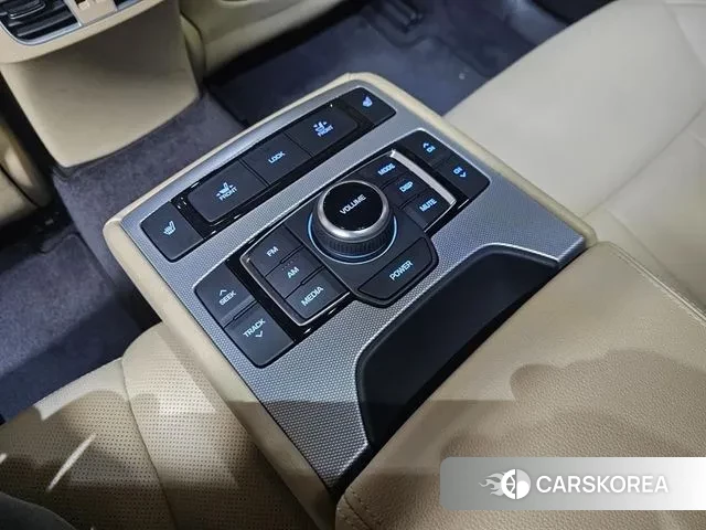 Genesis G80 id 3552943 из Кореи 8
