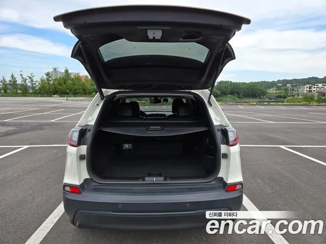 Jeep Cherokee (KL) id 2948660 из Кореи 8