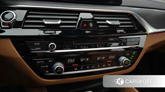 BMW 5 Series (G30) id 4873233 из Кореи 8