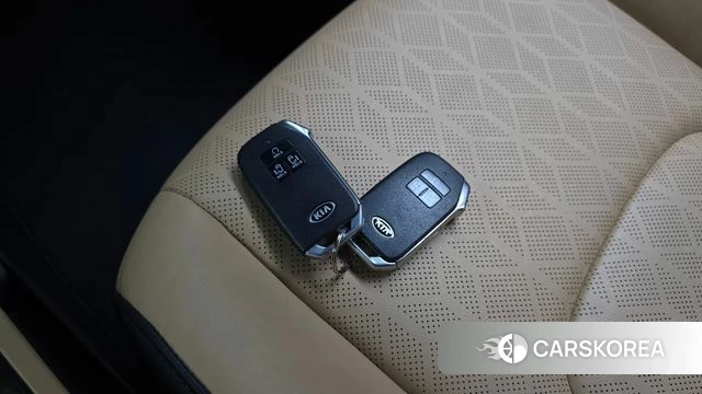 Kia Carnival 4th generation id 4317068 из Кореи 8