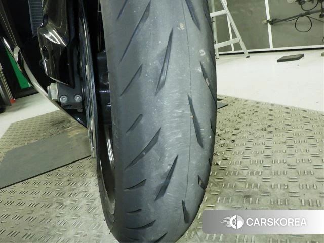 Suzuki GSX1300R HAYABUSA id 3947124 из Японии 8