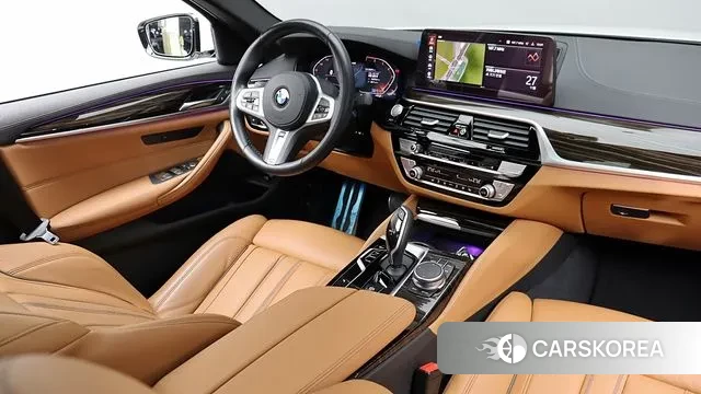 BMW 5 Series (G30) id 3422162 из Кореи 8