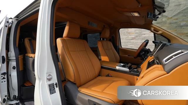 Toyota Hiace id 4239402 из Китая 8