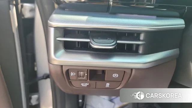 Hyundai Grandeur (GN7) id 2930320 из Кореи 8