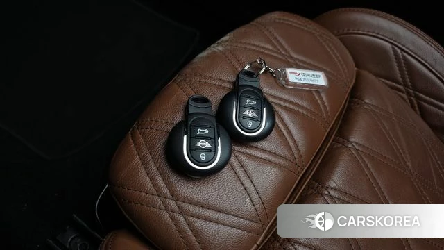 Mini Cooper S Convertible id 3910459 из Кореи 8