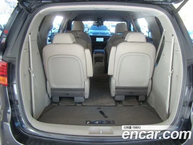 Kia The New Carnival id 2417213 из Кореи 8