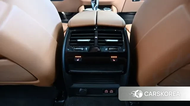 BMW 5 Series (G30) id 3518179 из Кореи 8