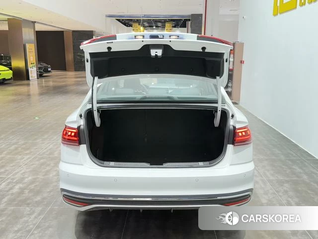 Volkswagen Bora id 4301712 из Китая 8