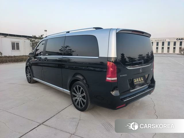 Mercedes-Benz V-class id 3889880 из Китая 8
