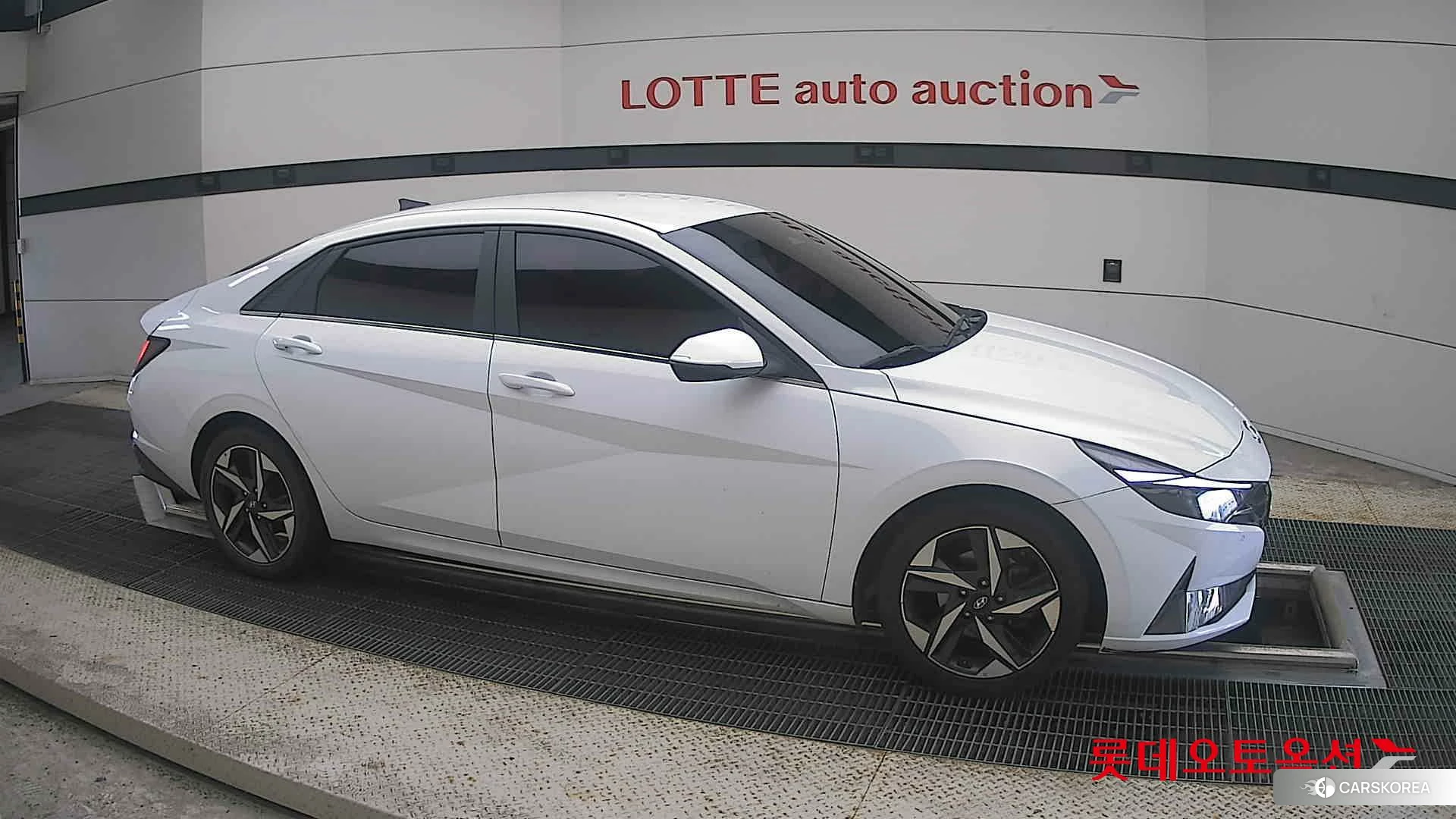 Hyundai Avante id 4679327 из Кореи 8