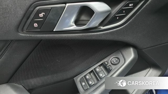 BMW 1 Series (F40) id 3833867 из Кореи 8