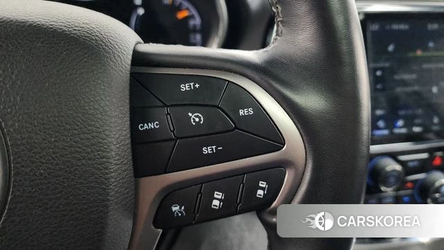 Jeep Grand Cherokee id 4203652 из Кореи 8