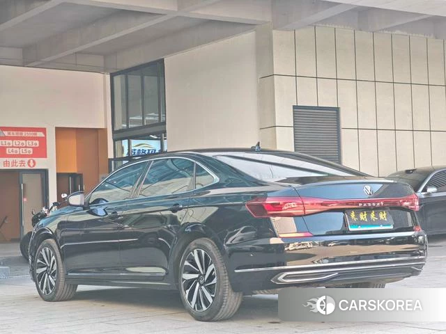 Volkswagen Passat id 4290657 из Китая 8