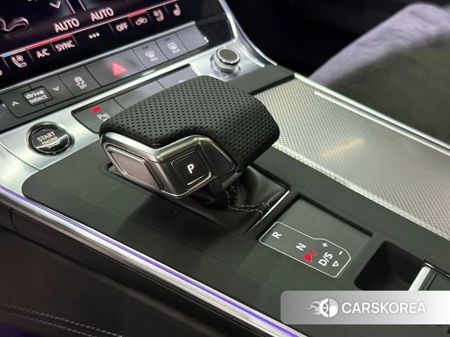 Audi A6L id 4399764 из Китая 8