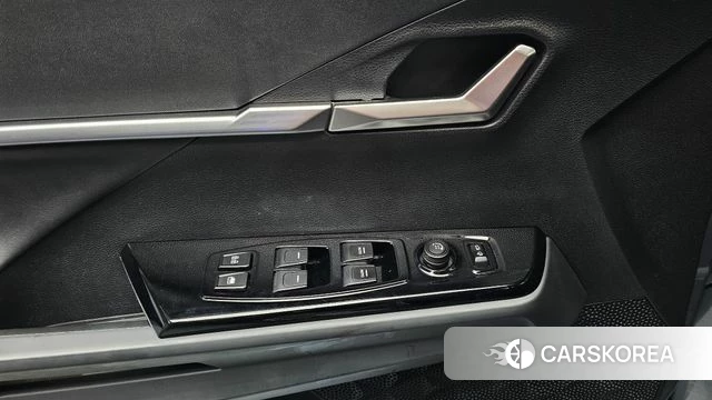 Ssangyong Torres EVX id 3963701 из Кореи 8