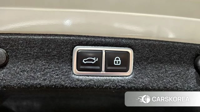 Hyundai Grandeur Hybrid (GN7) id 4388339 из Кореи 8