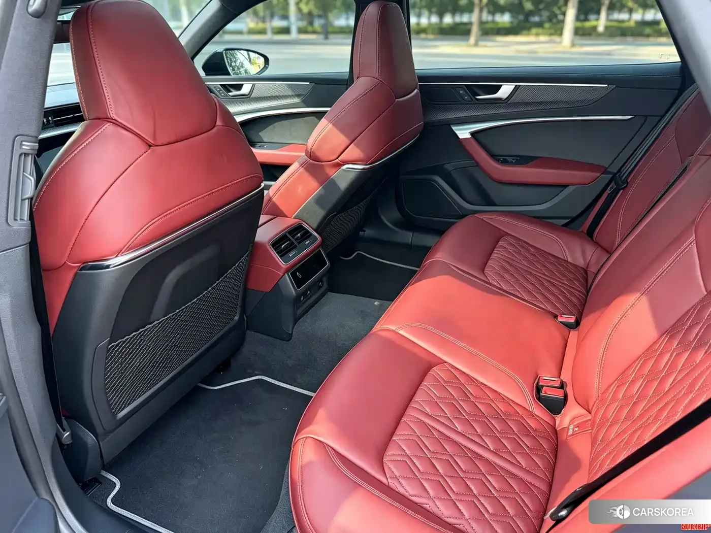 Audi A7L id 4600807 из Китая 8