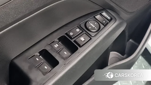 Hyundai Avante AD id 3469977 из Кореи 8