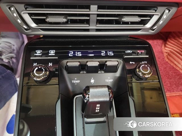 Porsche 911(992) id 4427768 из Кореи 8