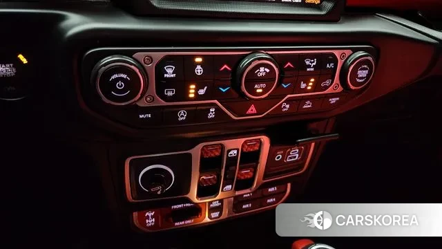 Jeep Gladiator (JT) id 3202584 из Кореи 8