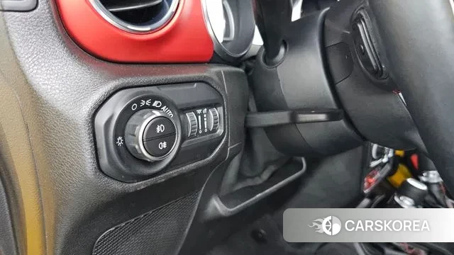 Jeep Wrangler (JL) id 3018283 из Кореи 8